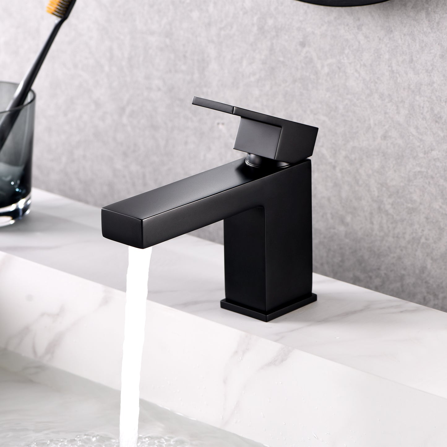 BSH05-SM Single Hole Single-Handle Bathroom Faucet with drain in Matte Black