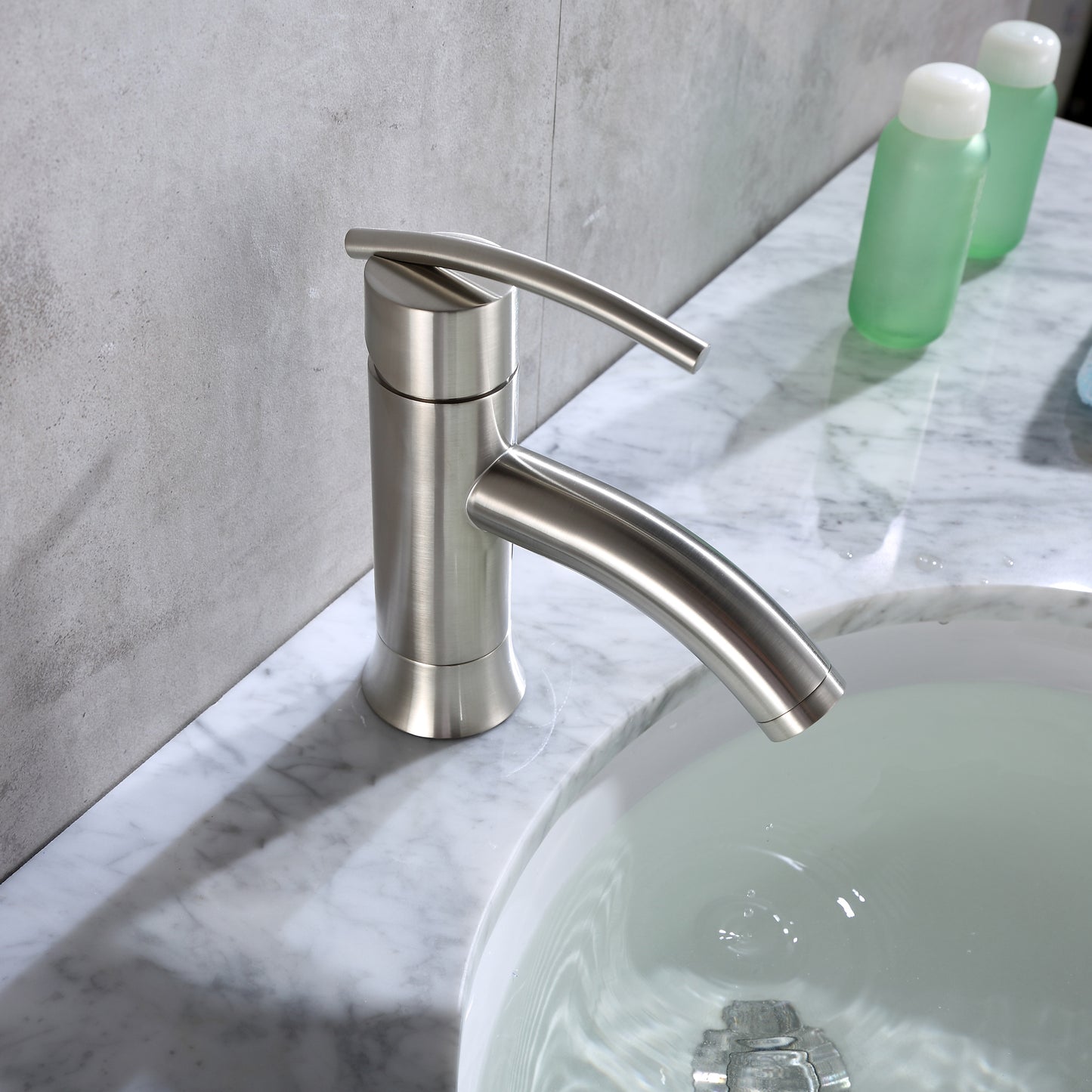 BSH06-SB Single Hole Single-Handle Bathroom Faucet with drain in Brushed Nickel