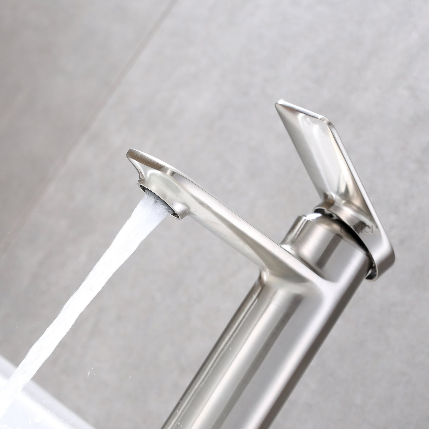 BSH07-SB Single Hole Single-Handle Bathroom Faucet with drain in Brushed Nickel