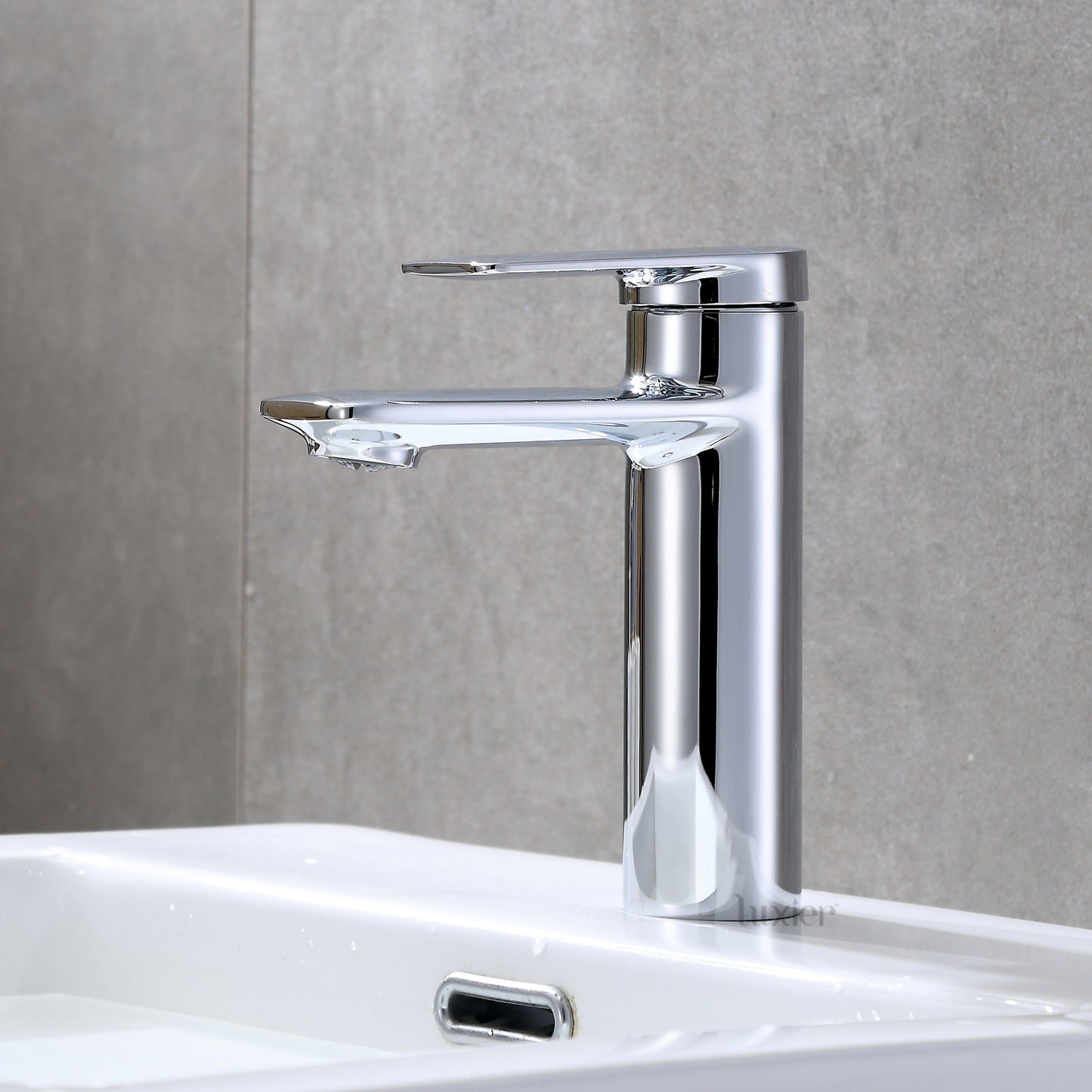 BSH07-SC Single Hole Single-Handle Bathroom Faucet with drain in Chrome