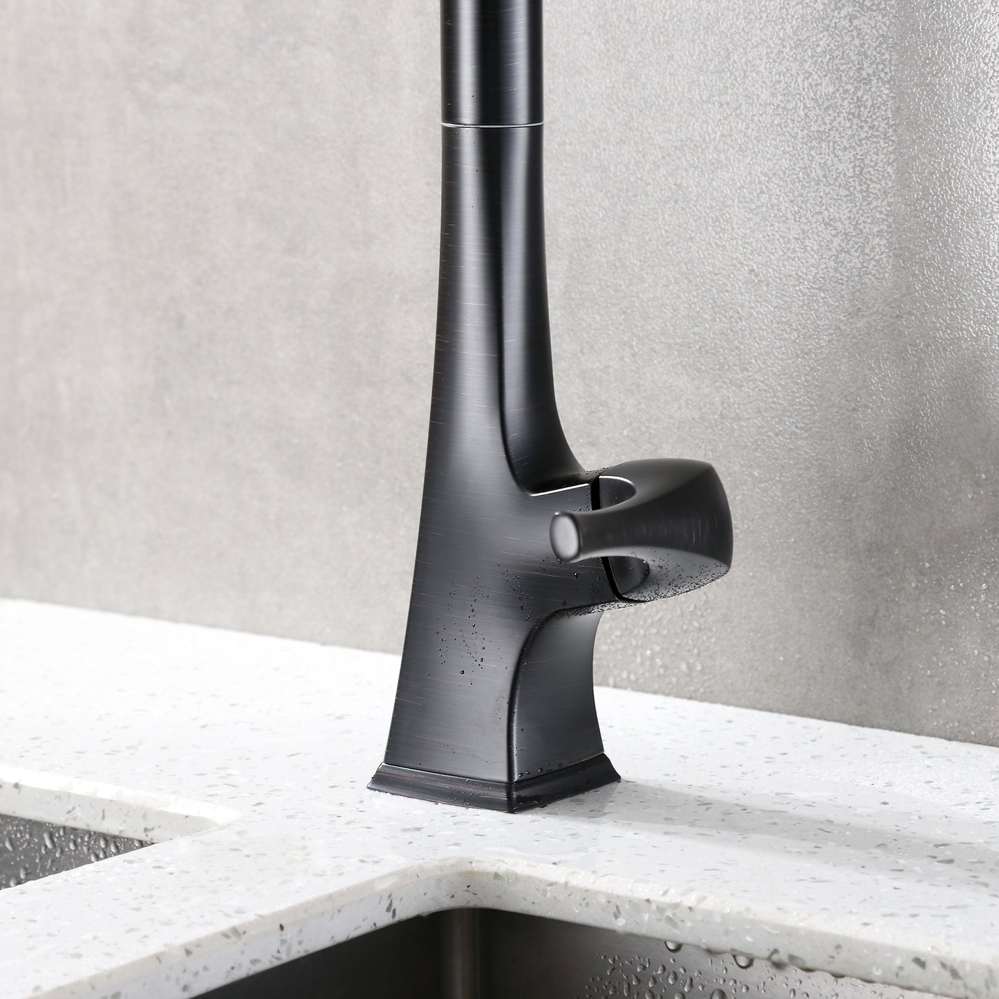 KTS20-TO Single-Handle Pull-Down Sprayer Kitchen Faucet with 2-Function Spray Head 359 in Oil Rubbed Bronze