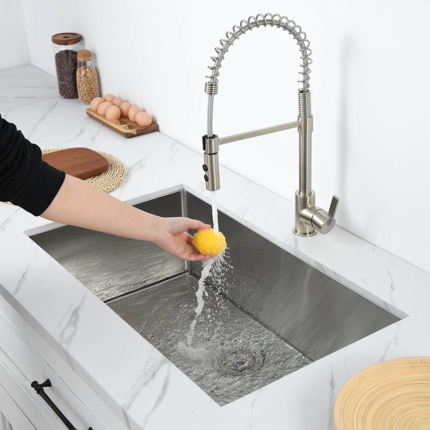 BHS33-18R 33 in. Undermount Single Bowl 18-Gauge Stainless Steel Kitchen Sink with R10 Corner