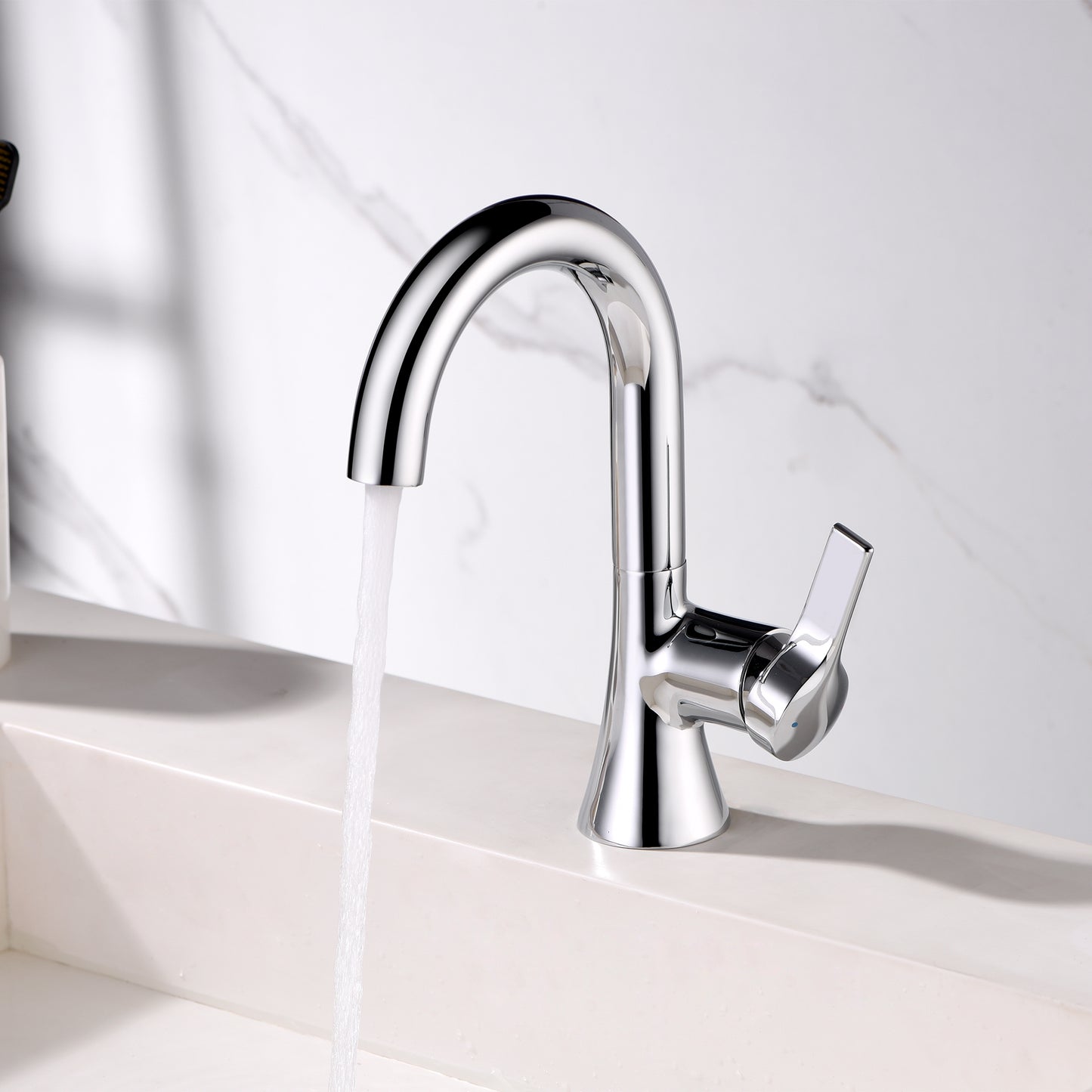 Reesley BSH11-SC Single Hole Single-Handle Bathroom Faucet with drain in Chrome