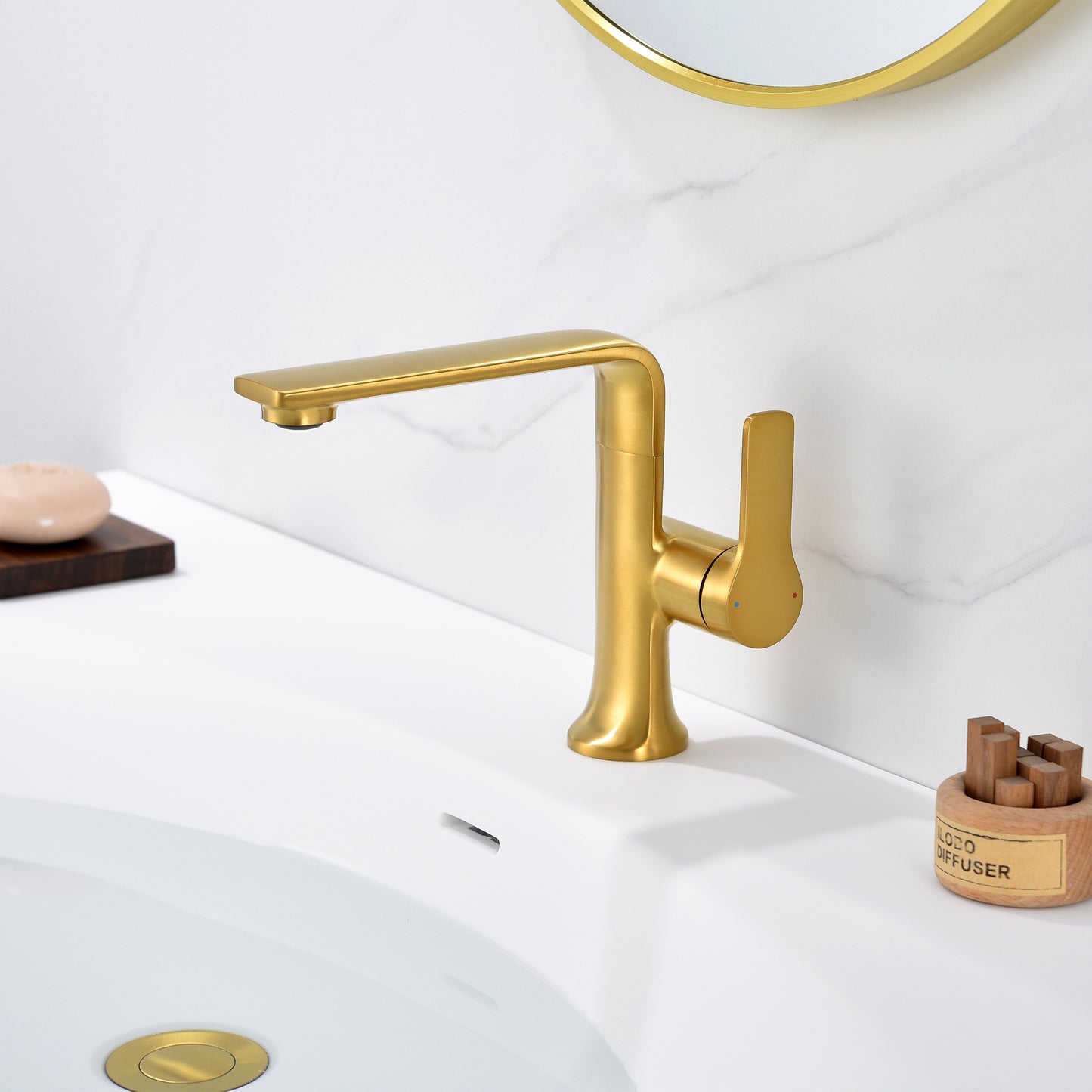 Varen BSH15-SG Single Hole Single-Handle Bathroom Faucet with drain in Brushed Gold