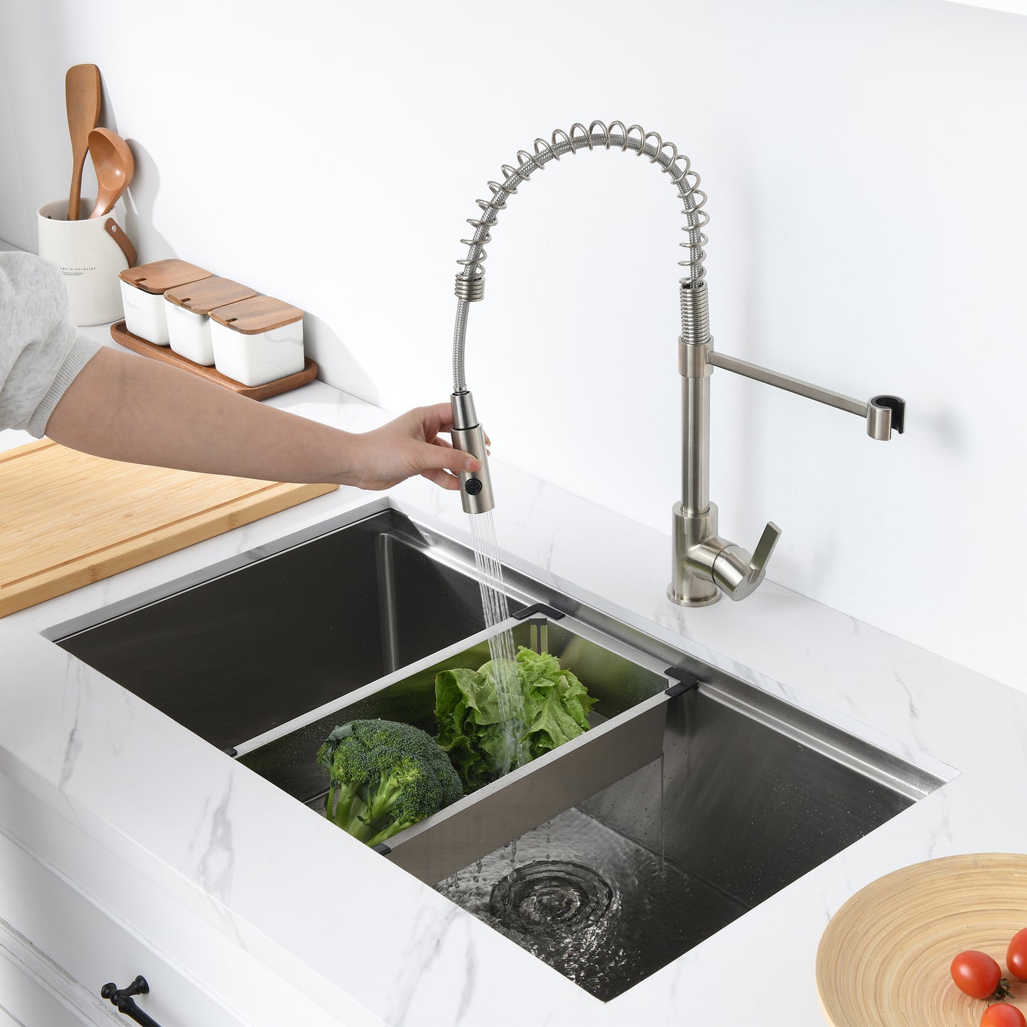 CHS30-16R 30 in. Undermount Single Bowl 16-Gauge Stainless Steel Workstation Kitchen Sink with Accessories