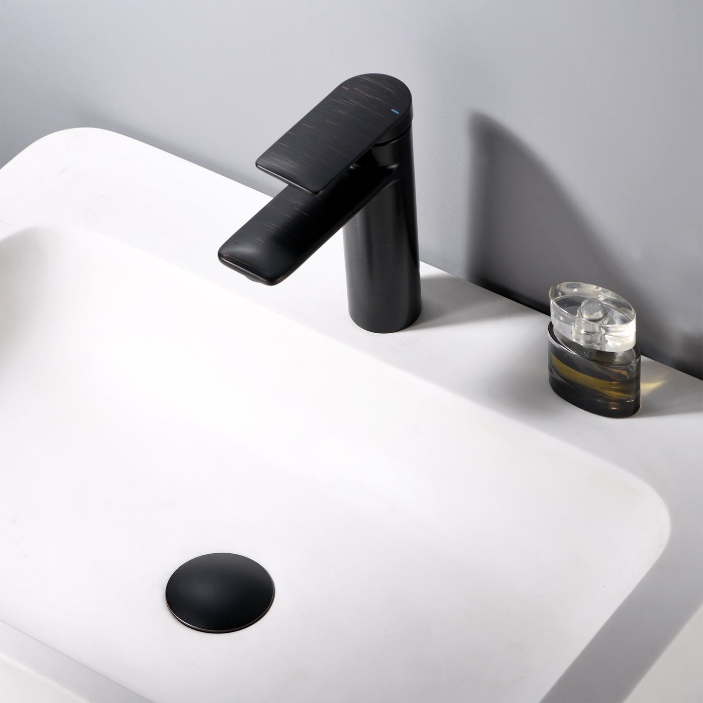 DS01-TO 1-5/8 in. Brass Bathroom and Vessel Sink Push Pop-Up Drain Stopper with No Overflow in Oil Rubbed Bronze