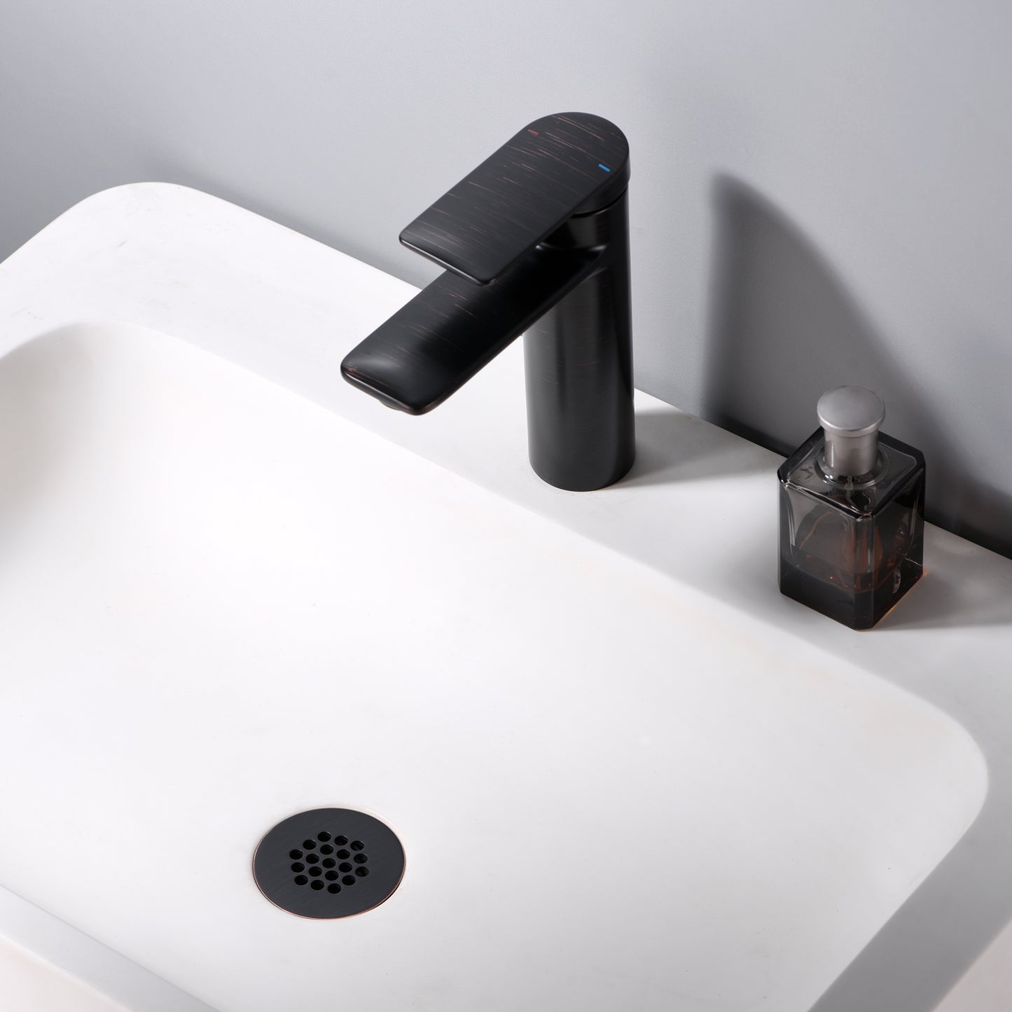 DS05-TO 1-1/2 in. Brass Bathroom and Vessel Sink Grid Drain Stopper Strainer with No Overflow in Oil Rubbed Bronze