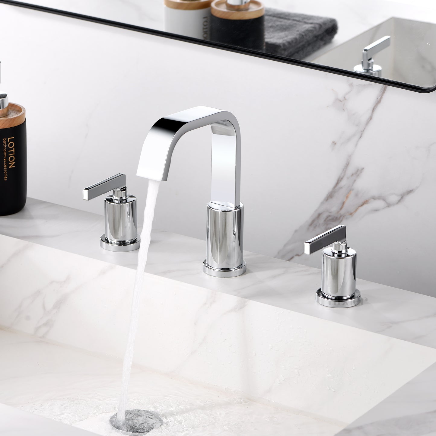 WSP04-TC Contemporary 8 in. Widespread 2-Handle Bathroom Faucet in Chrome