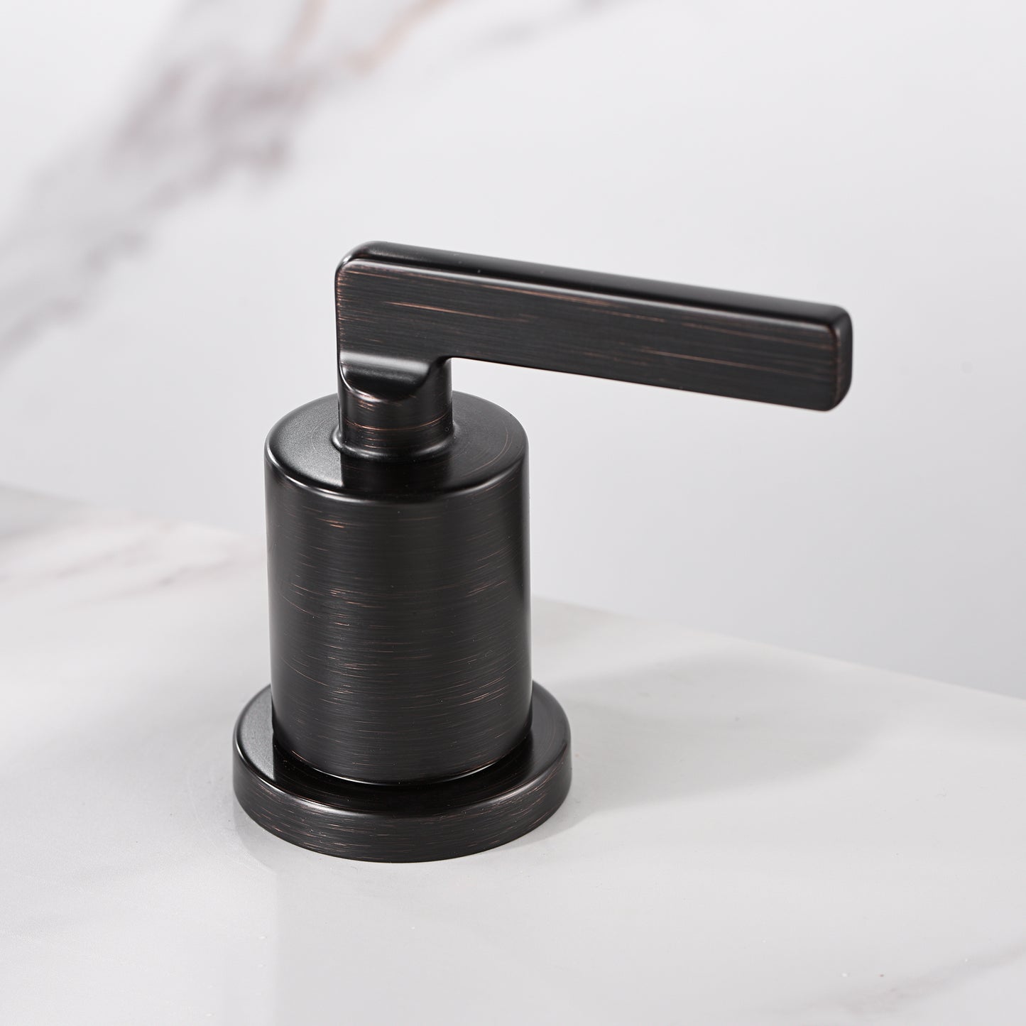WSP04-TO Contemporary 8 in. Widespread 2-Handle Bathroom Faucet in Oil Rubbed Bronze