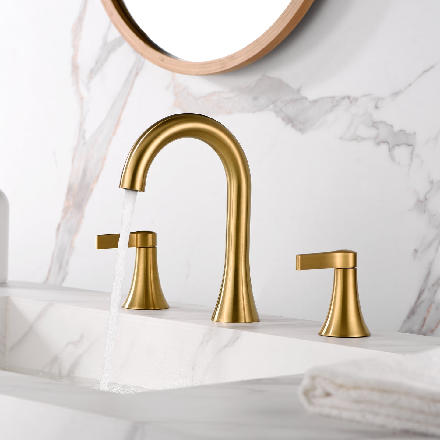 WSP11-TG Contemporary 8 in. Widespread 2-Handle Bathroom Faucet in Brushed Gold