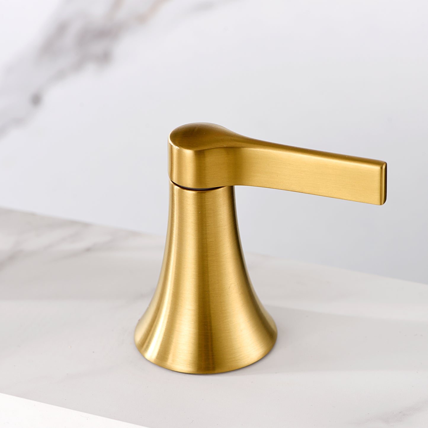 WSP11-TG Contemporary 8 in. Widespread 2-Handle Bathroom Faucet in Brushed Gold