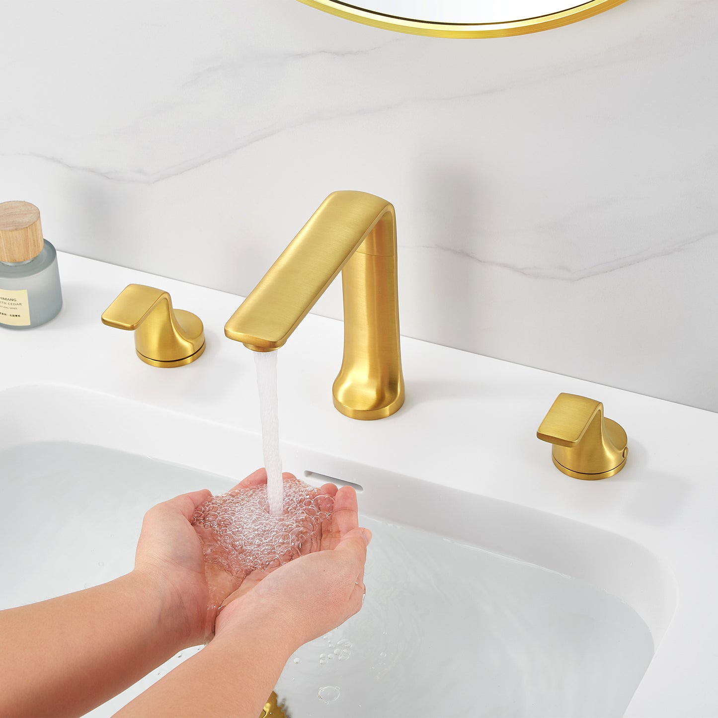 Varen WSP15-TG 8 in. Widespread 2-Handle Bathroom Faucet in Brushed Gold