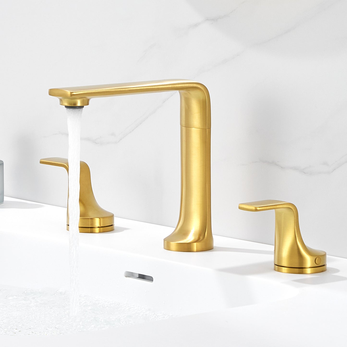 Varen WSP15-TG 8 in. Widespread 2-Handle Bathroom Faucet in Brushed Gold