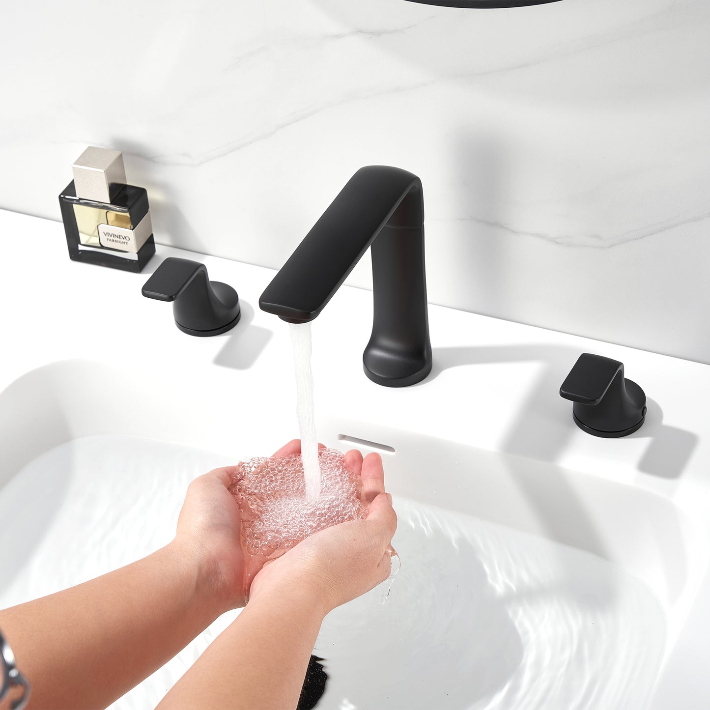 Varen WSP15-TM 8 in. Widespread 2-Handle Bathroom Faucet in Matte Black