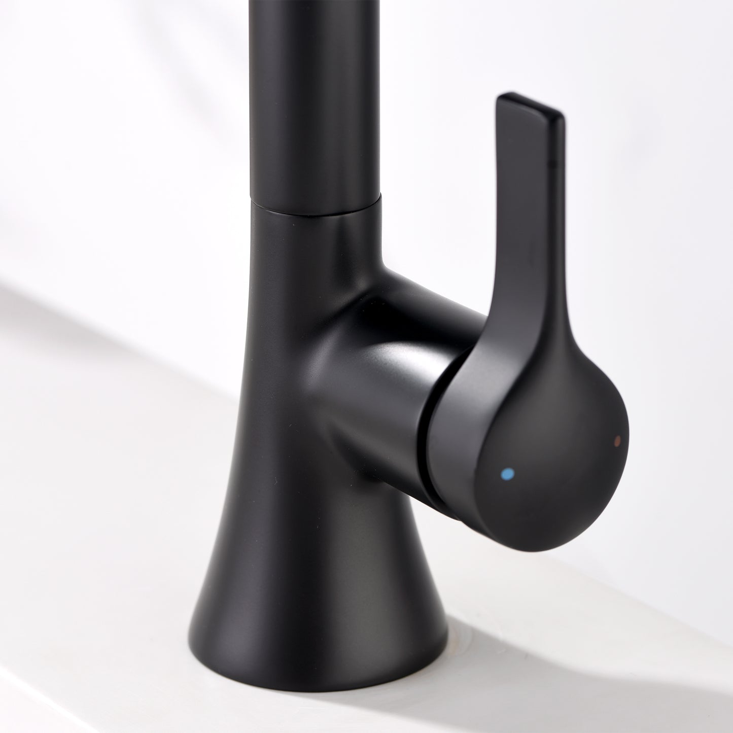 Reesley BSH11-SM Single Hole Single-Handle Bathroom Faucet with drain in Matte Black