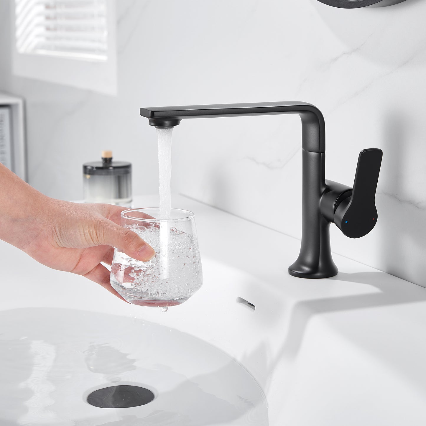 Varen BSH15-SM Single Hole Single-Handle Bathroom Faucet with drain in Matte Black