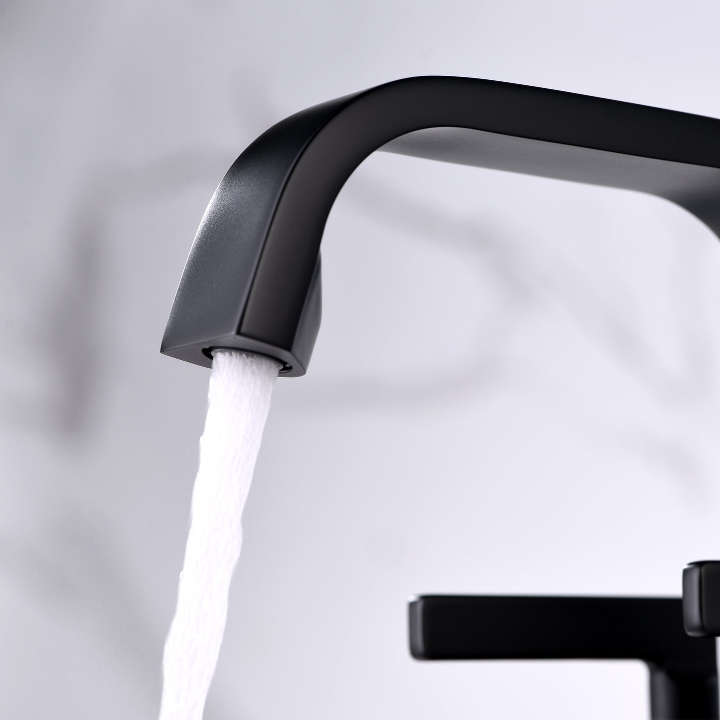 MSC14-TM 4 in. Centerset 2-Handle Bathroom Faucet in Matte Black